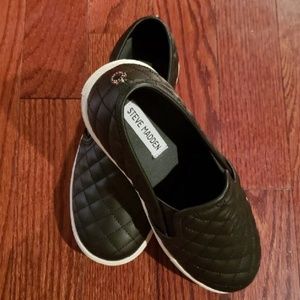 NWOT Steve Madden Size 7.5 Slip Ons